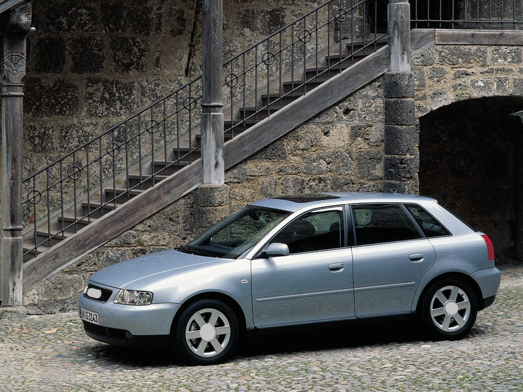 /assets/uploads/audi-a3-1996---2003-sicaklik-sensoru-hararet-musuru-gri-665ec2139db9d.jpg