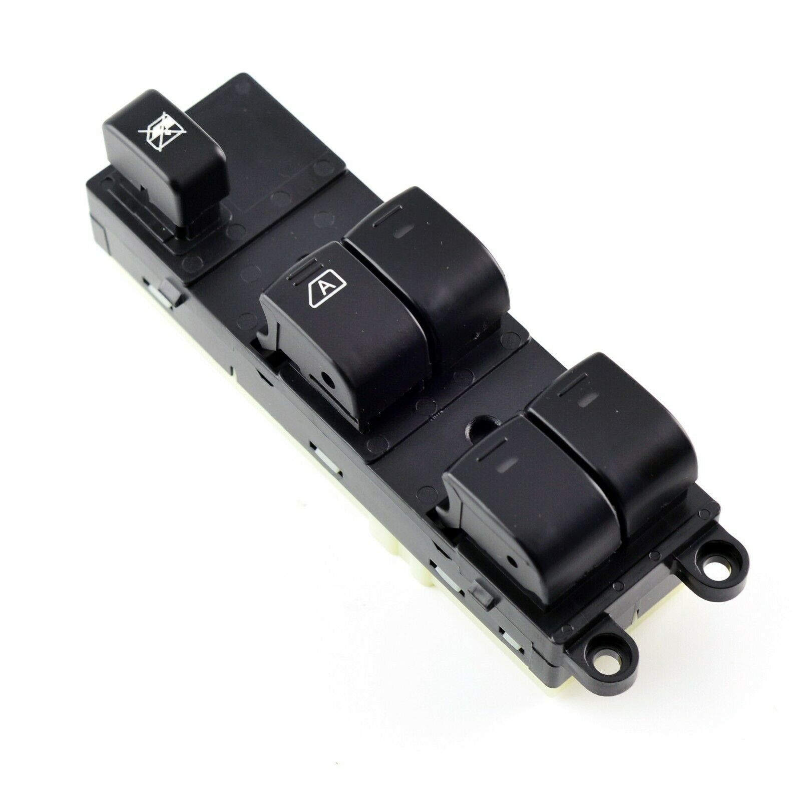 nissan-navara-2005-2017-cam-acma-dugmesi-on-sol-1.jpg