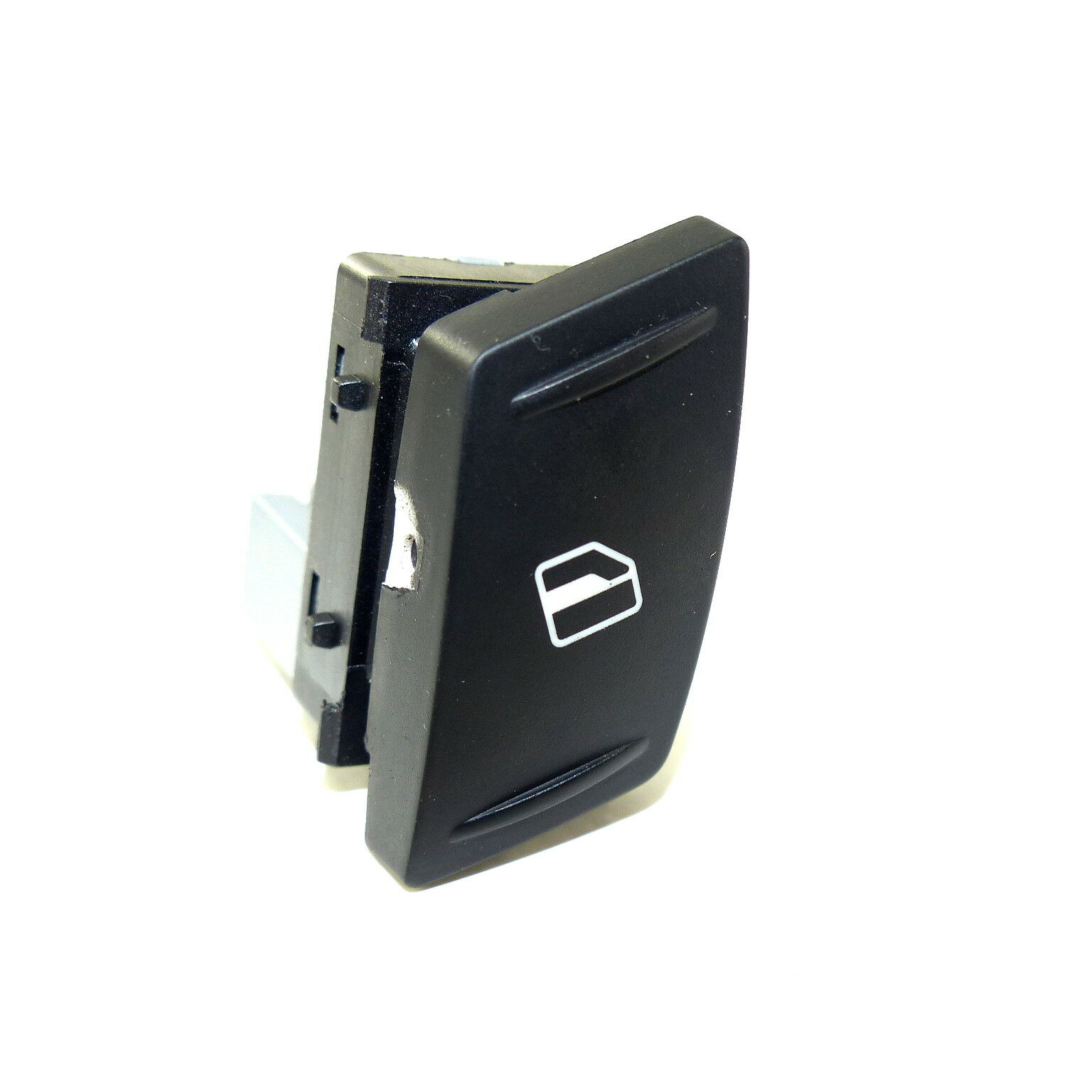 /assets/uploads/skoda-octavia-2-2004-2013-cam-acma-dugmesi-tek-arka-sol-612a8f1428bc5.jpg