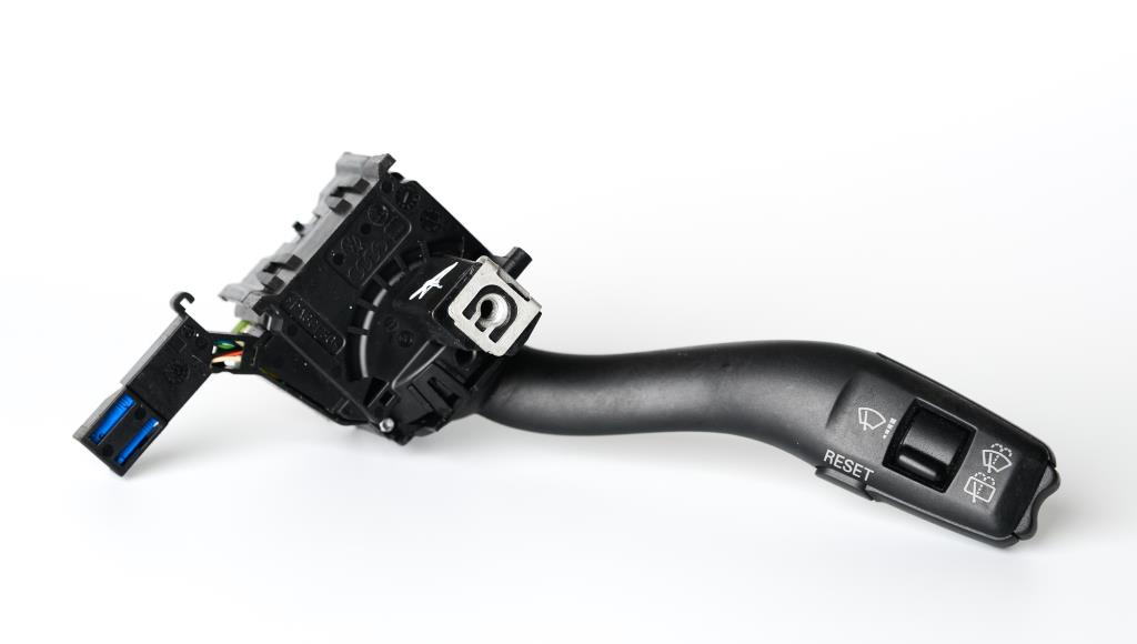 SKODA OCTAVIA 2003 - 2010 SİLGİ KOLU YOL BİLGİSAYARLI - resim 1