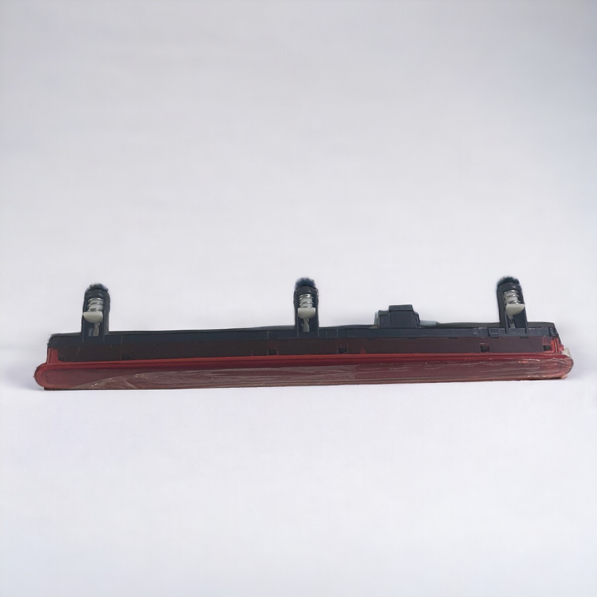 TRANSPORTER T6 2010 - 2015 ARKA BAGAJ ORTA STOP LAMBASI ÜÇÜNCÜ STOP LAMBASI - resim 1