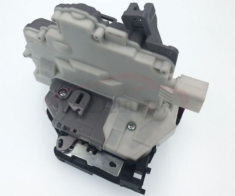 VOLKSWAGEN PASSAT B-6 2006 - 2010 SAĞ ARKA KAPI KİLİT MOTORU - resim 1